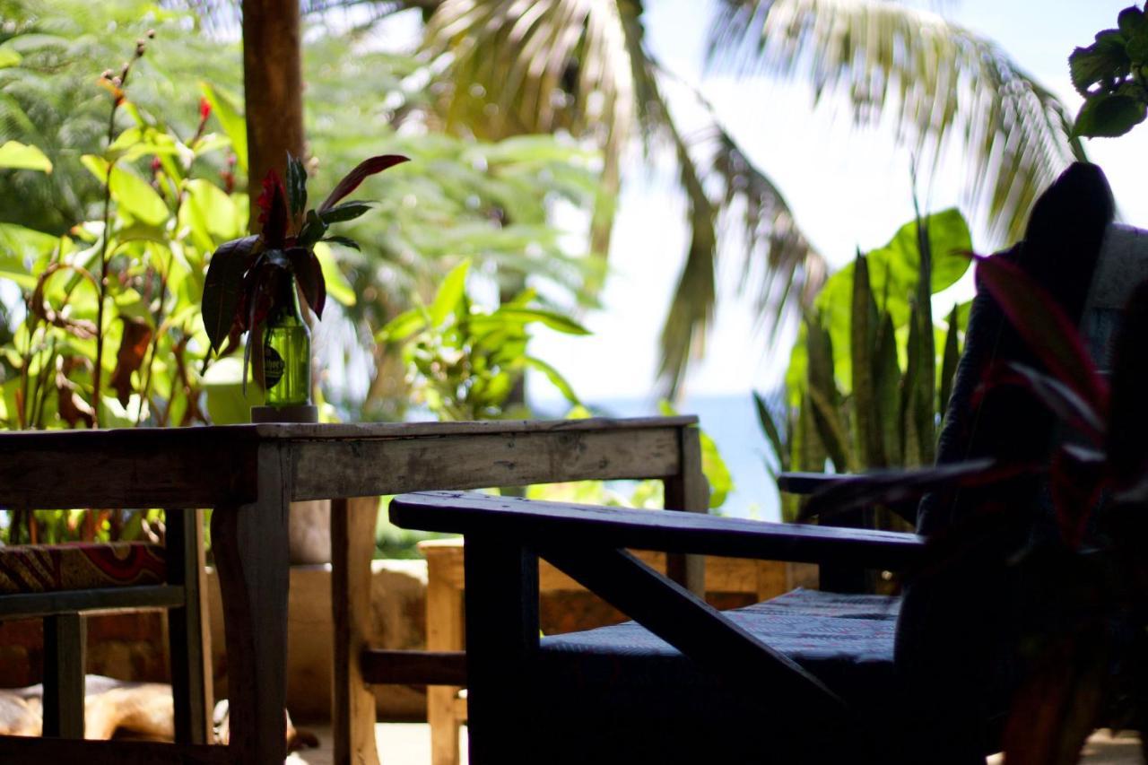 Butterfly Space- A Non-Profit Eco-Lodge Nkhata Bay Esterno foto