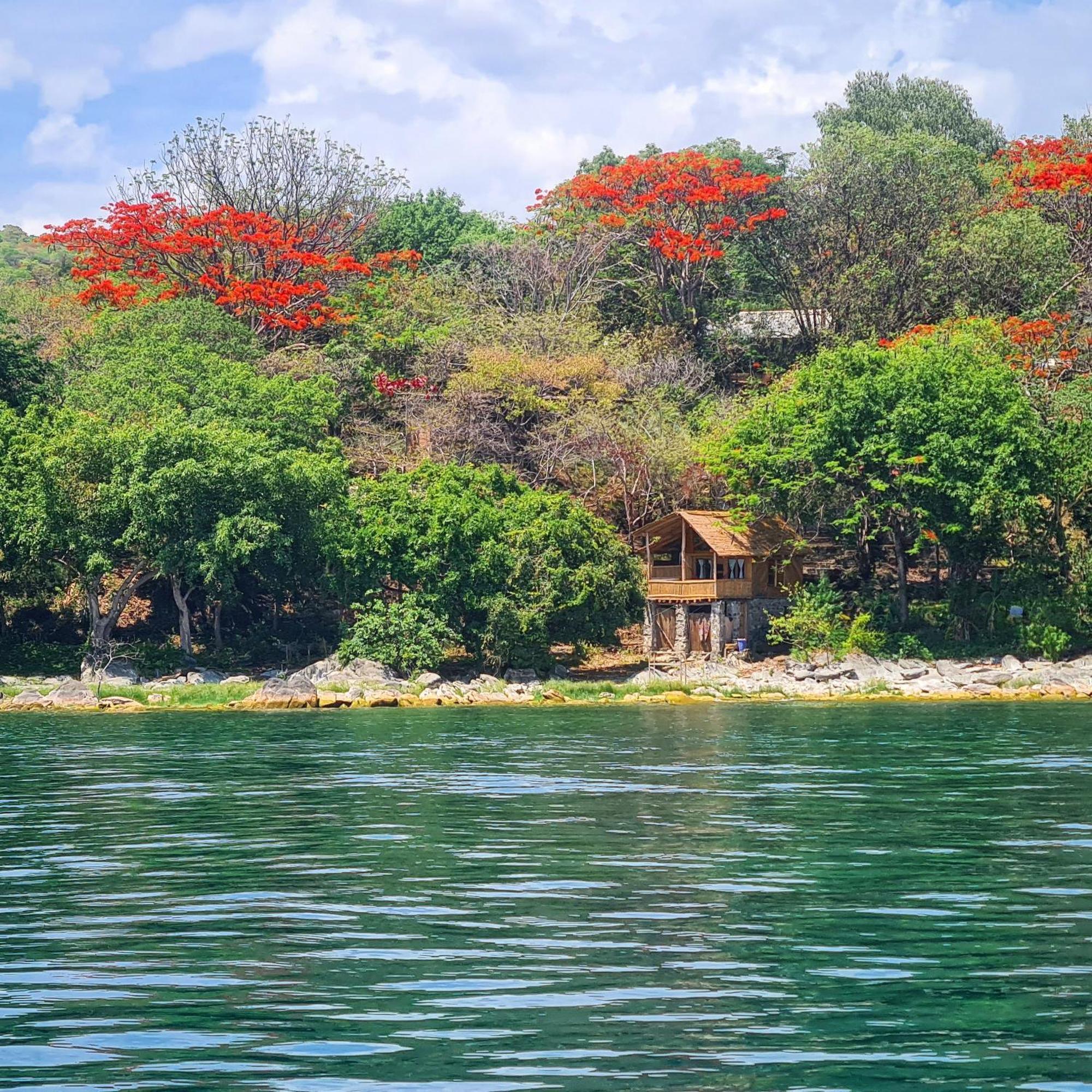 Butterfly Space- A Non-Profit Eco-Lodge Nkhata Bay Esterno foto