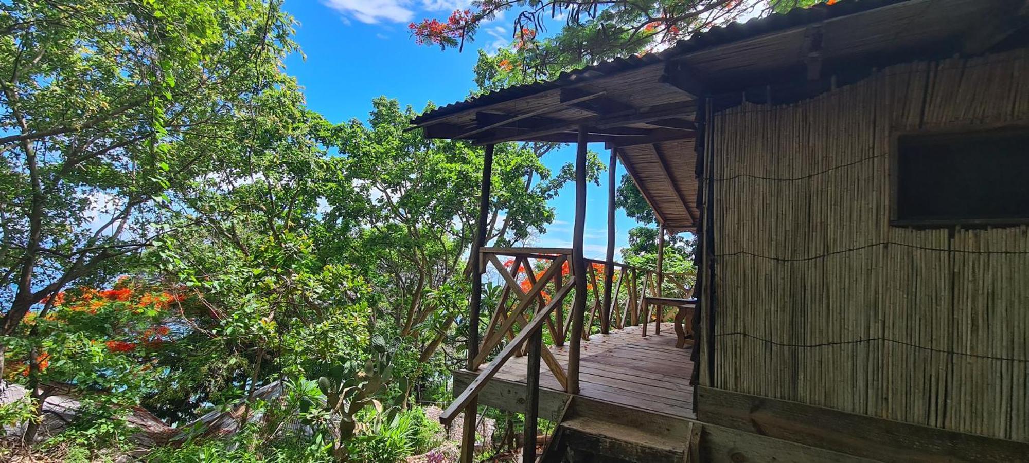 Butterfly Space- A Non-Profit Eco-Lodge Nkhata Bay Esterno foto