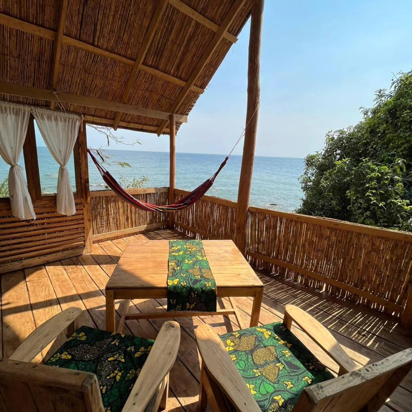 Butterfly Space- A Non-Profit Eco-Lodge Nkhata Bay Esterno foto
